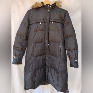 Michael Kors Black Down Puffer Jacket with Faux Fur Trim. Women's XL